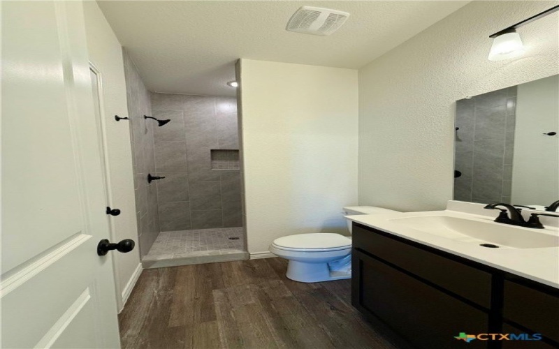 5111 White Rose Drive, Killeen, TX 76542, 3 Bedrooms Bedrooms, ,2 BathroomsBathrooms,Residential,For Sale,5111 White Rose Drive,0,573690