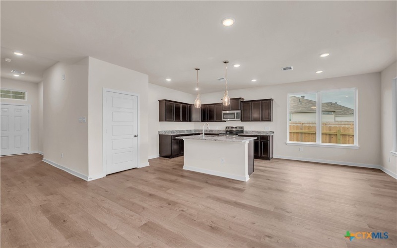 126 University Avenue, Troy, TX 76579, 4 Habitaciones Habitaciones , ,2 BañosBaños,Residential,En Venta,126 University Avenue,0,576927