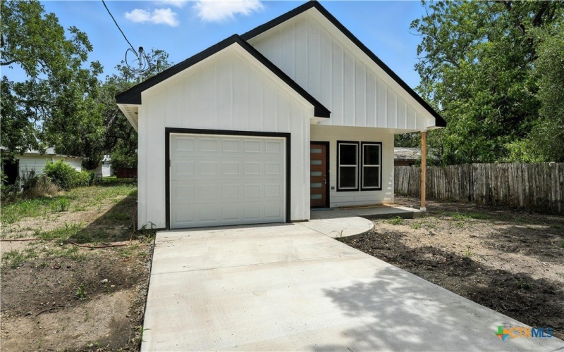 1420 Harwood Street, Gonzales, TX 78629, 3 Bedrooms Bedrooms, ,2 BathroomsBathrooms,Residential,For Sale,1420 Harwood Street,576952