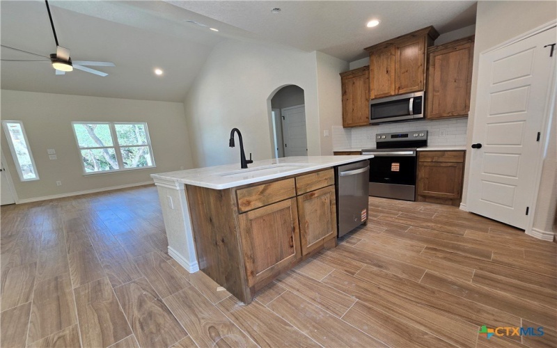 894 Luehlfing Drive, Canyon Lake, TX 78133, 3 Bedrooms Bedrooms, ,2 BathroomsBathrooms,Residential,For Sale,894 Luehlfing Drive,577362