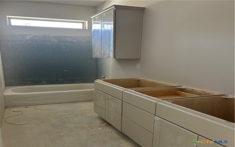 104 Cedar Bluff Court, Harker Heights, TX 76548, 4 Bedrooms Bedrooms, ,3 BathroomsBathrooms,Residential,For Sale,104 Cedar Bluff Court,0,574537