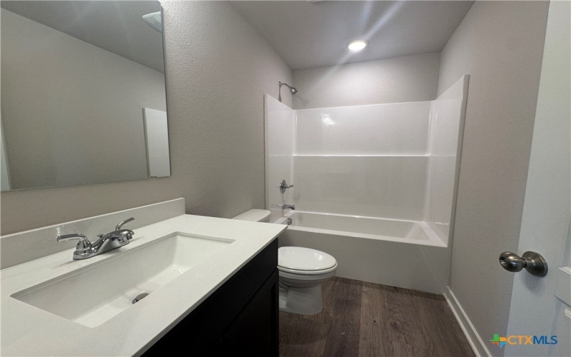 210 University Avenue, Troy, TX 76579, 3 Habitaciones Habitaciones , ,2 BañosBaños,Residential,En Venta,210 University Avenue,0,574563