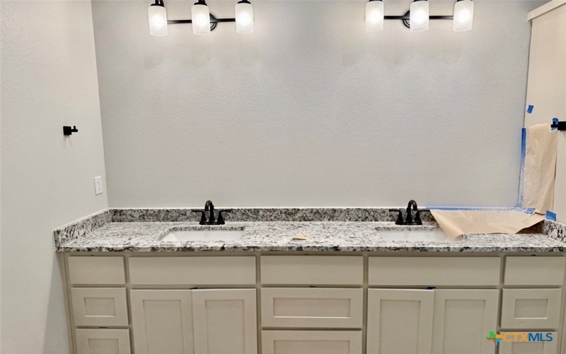 8000 Firestone Drive, Temple, TX 76502, 4 Bedrooms Bedrooms, ,2 BathroomsBathrooms,Residential,For Sale,8000 Firestone Drive,574662