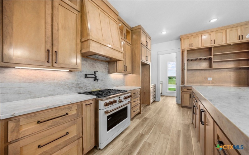 6751 King Mill Drive, Salado, TX 76571, 4 Bedrooms Bedrooms, ,3 BathroomsBathrooms,Residential,For Sale,6751 King Mill Drive,574779