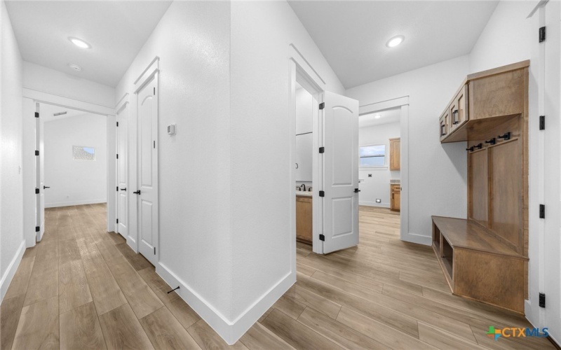 6751 King Mill Drive, Salado, TX 76571, 4 Bedrooms Bedrooms, ,3 BathroomsBathrooms,Residential,For Sale,6751 King Mill Drive,574779