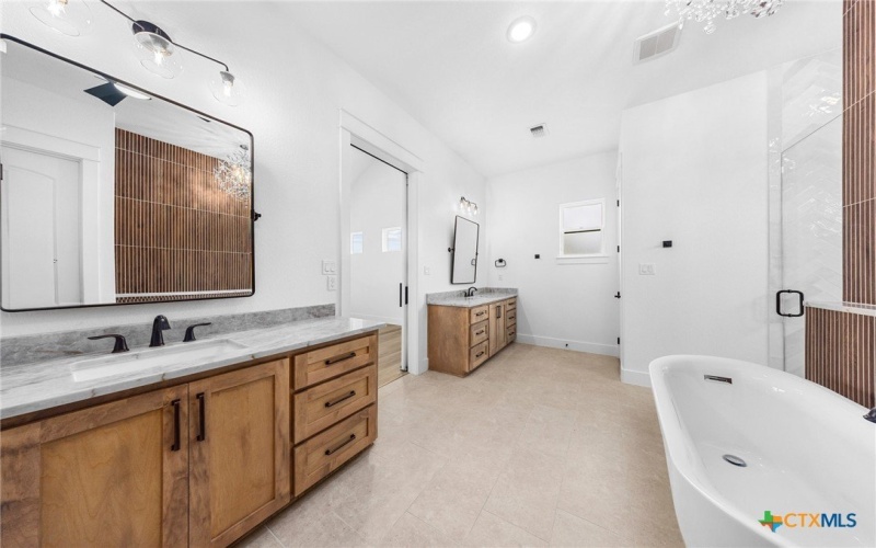 6751 King Mill Drive, Salado, TX 76571, 4 Bedrooms Bedrooms, ,3 BathroomsBathrooms,Residential,For Sale,6751 King Mill Drive,574779