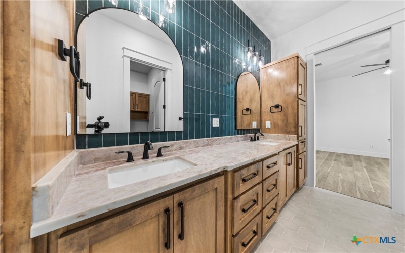6751 King Mill Drive, Salado, TX 76571, 4 Bedrooms Bedrooms, ,3 BathroomsBathrooms,Residential,For Sale,6751 King Mill Drive,574779