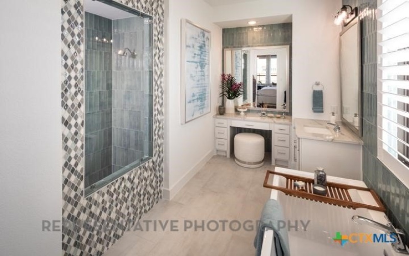 101 Lotti Lane, Liberty Hill, TX 78642, 4 Bedrooms Bedrooms, ,5 BathroomsBathrooms,Residential,For Sale,101 Lotti Lane,574922