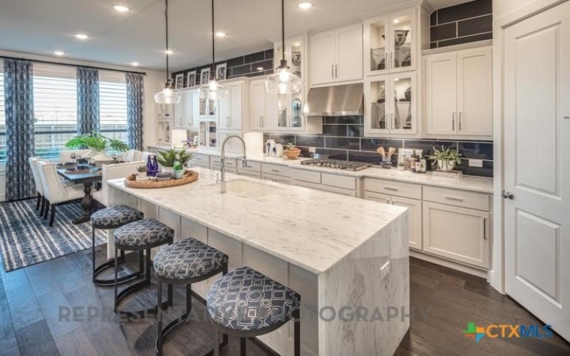 101 Lotti Lane, Liberty Hill, TX 78642, 4 Bedrooms Bedrooms, ,5 BathroomsBathrooms,Residential,For Sale,101 Lotti Lane,574922