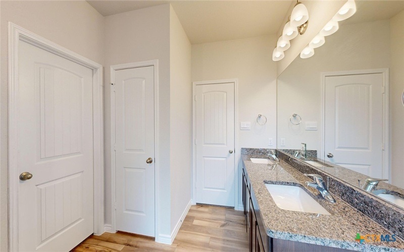 1706 Paint Horse Trail, Harker Heights, TX 76548, 3 Bedrooms Bedrooms, ,2 BathroomsBathrooms,Residential,For Sale,1706 Paint Horse Trail,0,575273