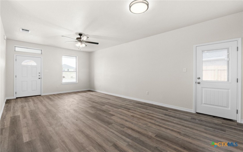 121 Leon Lane, Copperas Cove, TX 76522, 6 Bedrooms Bedrooms, ,Residential,For Sale,121 Leon Lane,0,575468