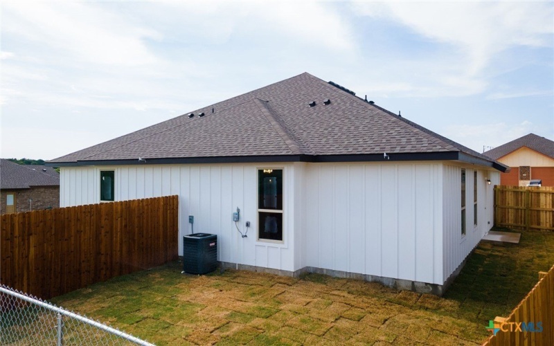 121 Leon Lane, Copperas Cove, TX 76522, 6 Bedrooms Bedrooms, ,Residential,For Sale,121 Leon Lane,0,575468