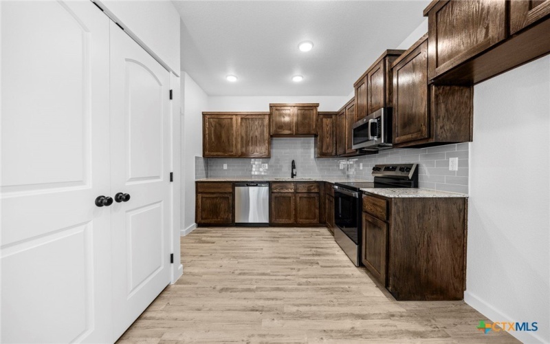 3606 Canvasback Road, Killeen, TX 76542, 6 Habitaciones Habitaciones , ,Residential,En Venta,3606 Canvasback Road,0,575960