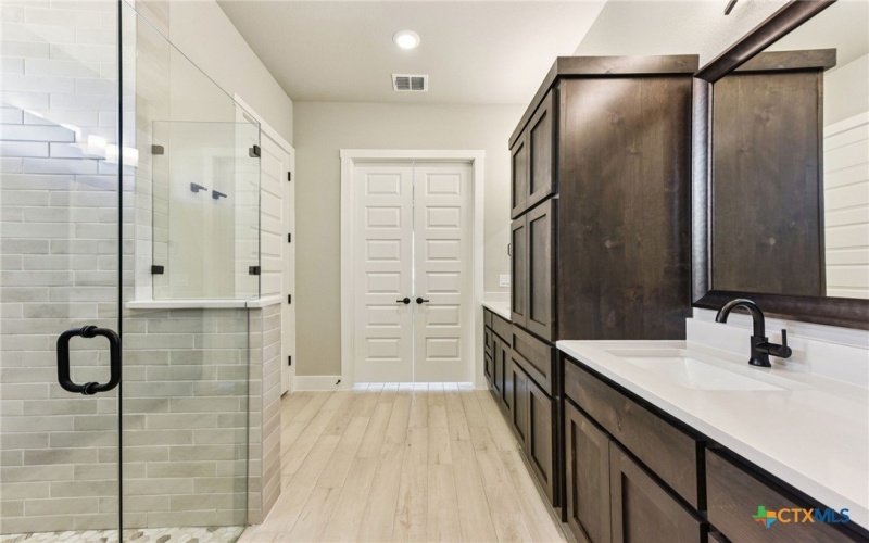 308 Olive Blossom Trail, San Marcos, TX 78666, 2 Habitaciones Habitaciones , ,2 BañosBaños,Residential,En Venta,308 Olive Blossom Trail,0,576067