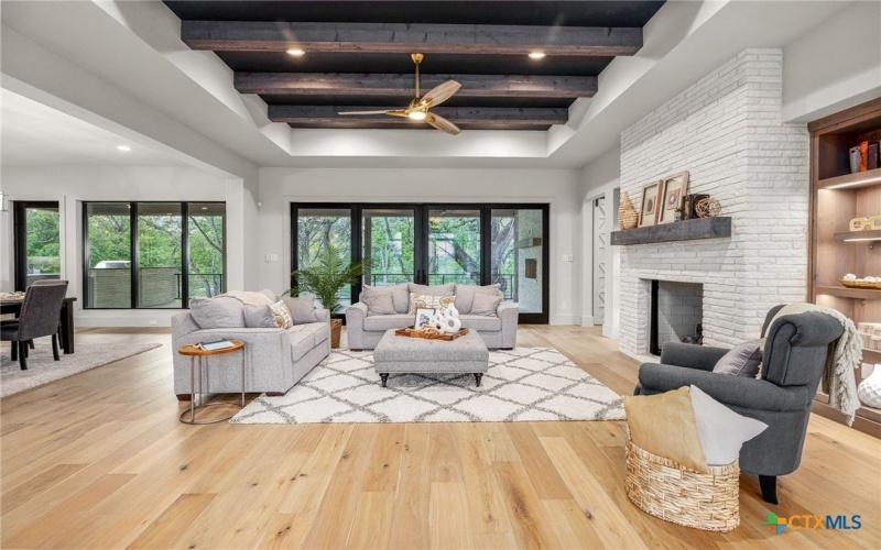 232 Riverfront Drive, New Braunfels, TX 78132, 4 Habitaciones Habitaciones , ,5 BañosBaños,Residential,En Venta,232 Riverfront Drive,576095