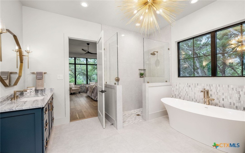232 Riverfront Drive, New Braunfels, TX 78132, 4 Habitaciones Habitaciones , ,5 BañosBaños,Residential,En Venta,232 Riverfront Drive,576095