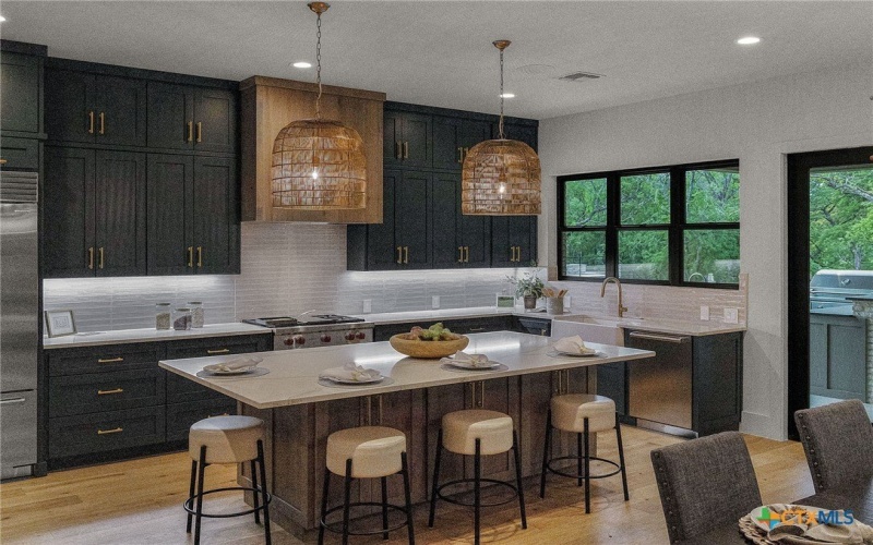 232 Riverfront Drive, New Braunfels, TX 78132, 4 Habitaciones Habitaciones , ,5 BañosBaños,Residential,En Venta,232 Riverfront Drive,576095