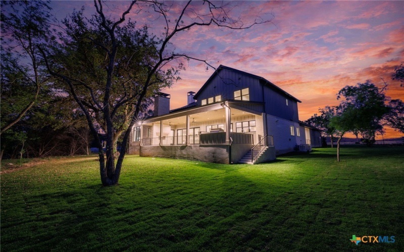 232 Riverfront Drive, New Braunfels, TX 78132, 4 Habitaciones Habitaciones , ,5 BañosBaños,Residential,En Venta,232 Riverfront Drive,576095