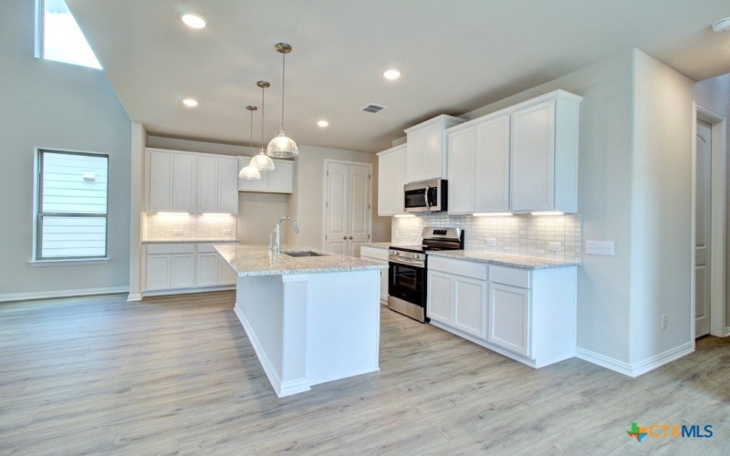 883 Casetta Trail, New Braunfels, TX 78130, 4 Bedrooms Bedrooms, ,3 BathroomsBathrooms,Residential,For Sale,883 Casetta Trail,576164
