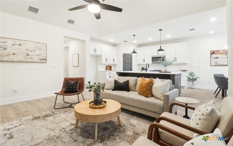 1301 Green Meadow Lane, Spring Branch, TX 78070, 3 Habitaciones Habitaciones , ,2 BañosBaños,Residential,En Venta,1301 Green Meadow Lane,576191