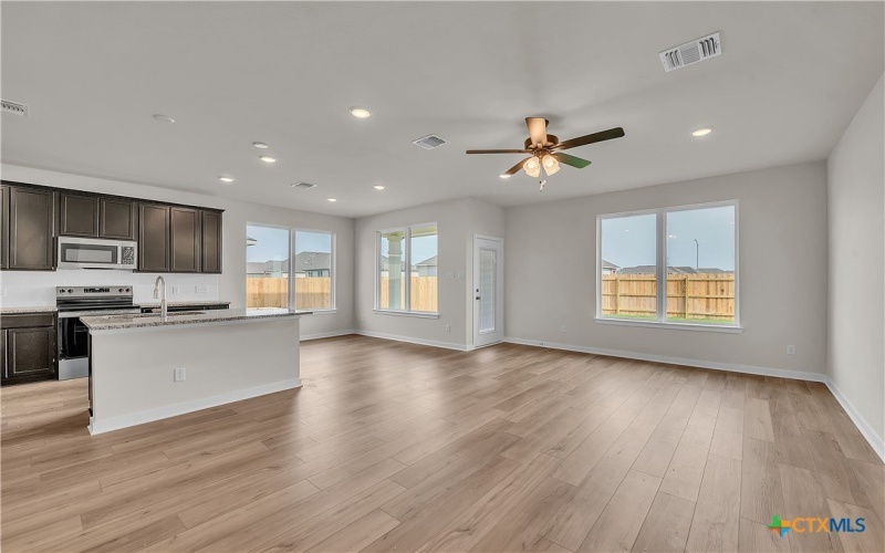 518 Pipe Creek Drive, Temple, TX 76502, 4 Bedrooms Bedrooms, ,2 BathroomsBathrooms,Residential,For Sale,518 Pipe Creek Drive,0,576700