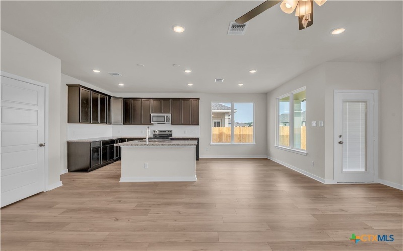 518 Pipe Creek Drive, Temple, TX 76502, 4 Bedrooms Bedrooms, ,2 BathroomsBathrooms,Residential,For Sale,518 Pipe Creek Drive,0,576700