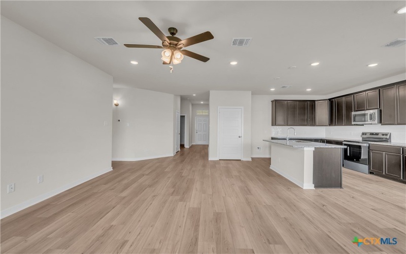 518 Pipe Creek Drive, Temple, TX 76502, 4 Bedrooms Bedrooms, ,2 BathroomsBathrooms,Residential,For Sale,518 Pipe Creek Drive,0,576700