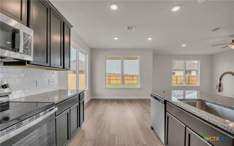 518 Pipe Creek Drive, Temple, TX 76502, 4 Bedrooms Bedrooms, ,2 BathroomsBathrooms,Residential,For Sale,518 Pipe Creek Drive,0,576700