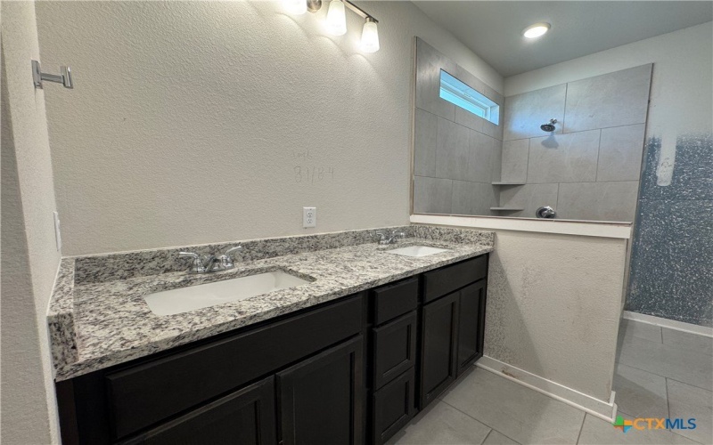 4036 Estes Court, Belton, TX 76513, 4 Habitaciones Habitaciones , ,2 BañosBaños,Residential,En Venta,4036 Estes Court,0,576725