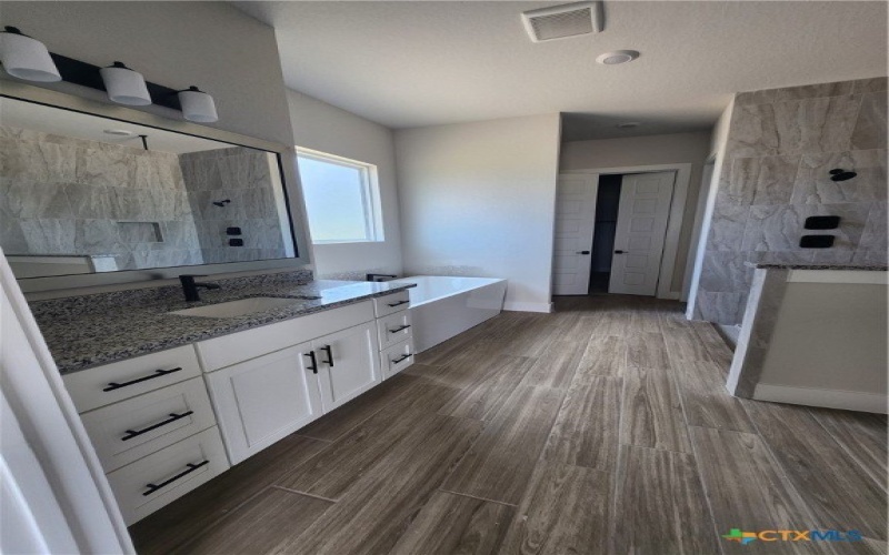 254 Firewheel Lp, Floresville, TX 78114, 4 Bedrooms Bedrooms, ,3 BathroomsBathrooms,Residential,For Sale,254 Firewheel Lp,576904