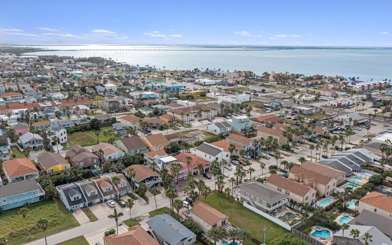 121 Campeche St. #B, South Padre Island, TX 78597, 3 Habitaciones Habitaciones , ,2 BañosBaños,Residential,En Venta,121 Campeche St.,103161