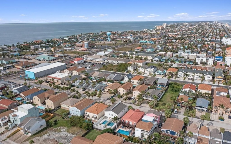 121 Campeche St. #B, South Padre Island, TX 78597, 3 Habitaciones Habitaciones , ,2 BañosBaños,Residential,En Venta,121 Campeche St.,103161
