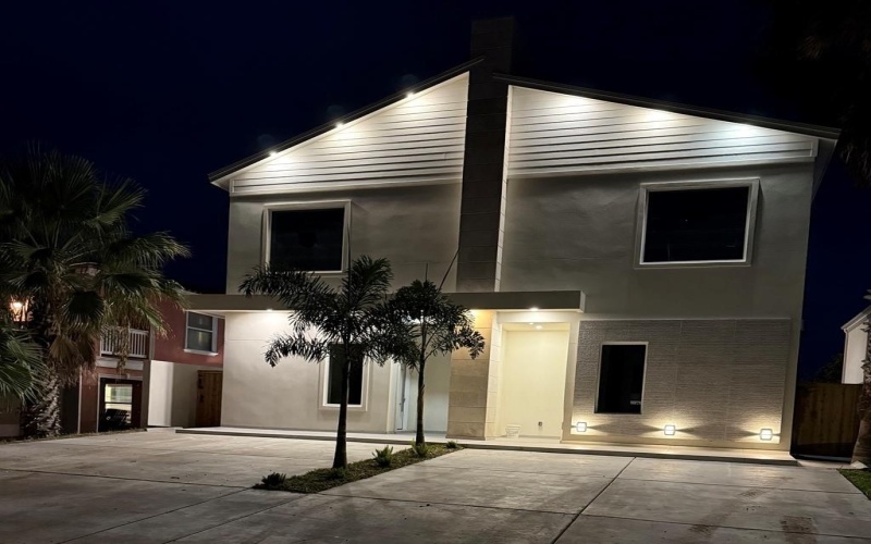 121 Campeche St. #B, South Padre Island, TX 78597, 3 Habitaciones Habitaciones , ,2 BañosBaños,Residential,En Venta,121 Campeche St.,103161