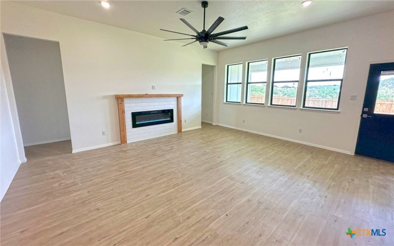 1462 Walker Place Boulevard, Copperas Cove, TX 76522, 4 Bedrooms Bedrooms, ,2 BathroomsBathrooms,Residential,For Sale,1462 Walker Place Boulevard,577508