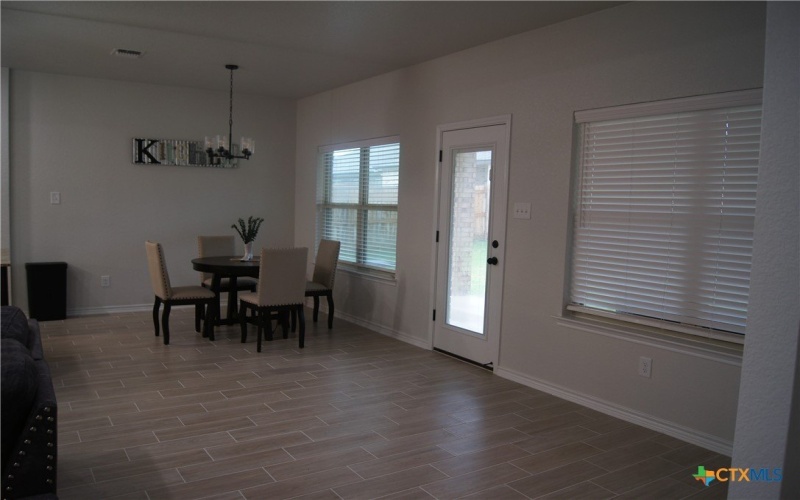 519 Tooter Street, Killeen, TX 76542, 4 Habitaciones Habitaciones , ,2 BañosBaños,Residential,En Venta,519 Tooter Street,577564