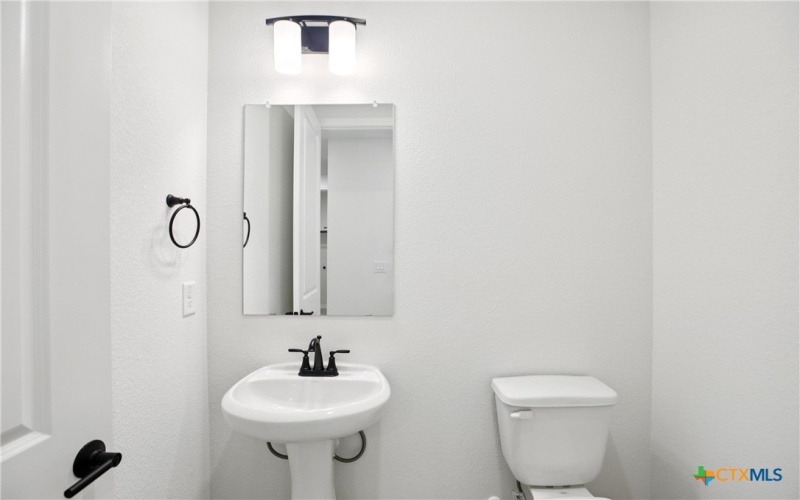 107 San Luis Pass #101, San Marcos, TX 78666, 3 Habitaciones Habitaciones , ,2 BañosBaños,Residential,En Venta,107 San Luis Pass,0,577565