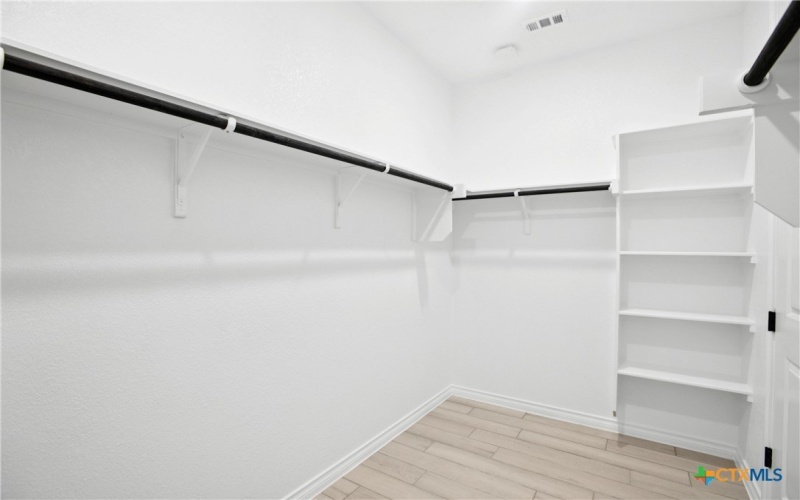107 San Luis Pass #101, San Marcos, TX 78666, 3 Habitaciones Habitaciones , ,2 BañosBaños,Residential,En Venta,107 San Luis Pass,0,577565