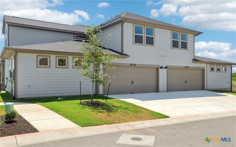 107 San Luis Pass #101, San Marcos, TX 78666, 3 Habitaciones Habitaciones , ,2 BañosBaños,Residential,En Venta,107 San Luis Pass,0,577565