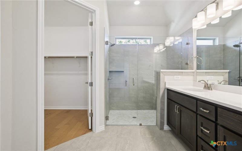 140 Stewart Drive #102, San Marcos, TX 78666, 2 Habitaciones Habitaciones , ,2 BañosBaños,Residential,En Venta,140 Stewart Drive,0,578007
