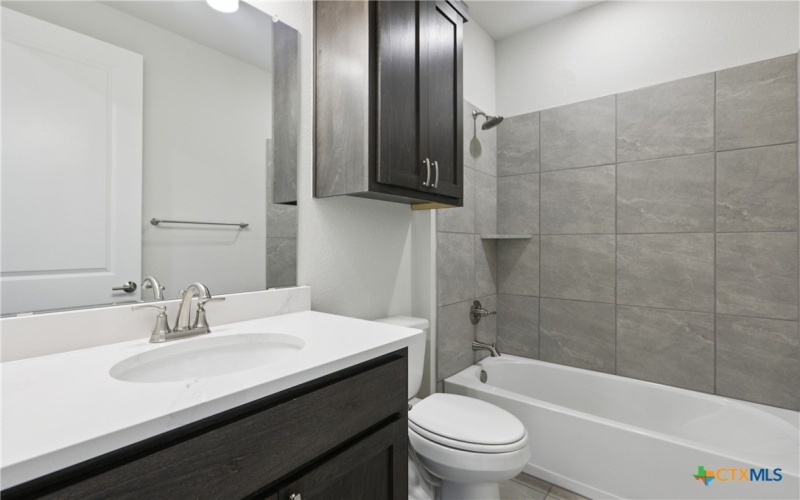 140 Stewart Drive #102, San Marcos, TX 78666, 2 Habitaciones Habitaciones , ,2 BañosBaños,Residential,En Venta,140 Stewart Drive,0,578007