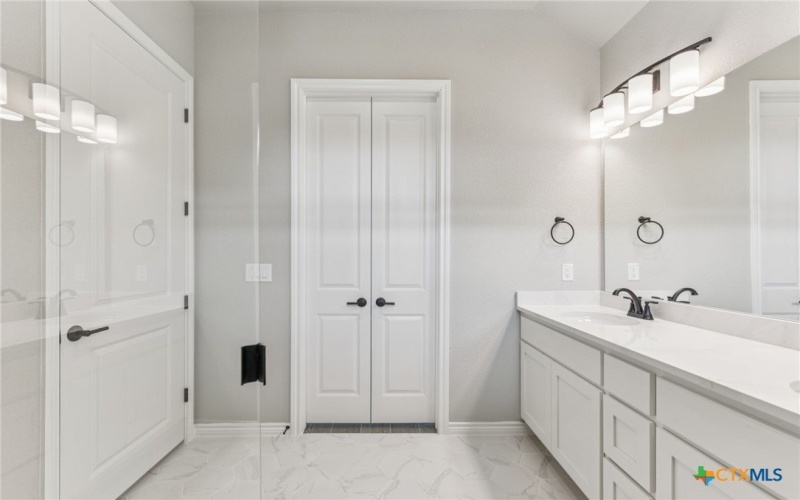 108 Maceo Way #101, San Marcos, TX 78666, 2 Bedrooms Bedrooms, ,2 BathroomsBathrooms,Residential,For Sale,108 Maceo Way,0,578030