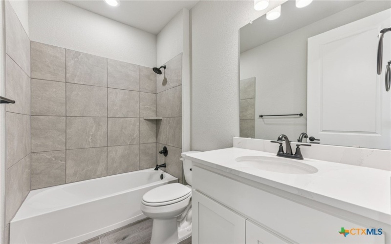 108 Maceo Way #101, San Marcos, TX 78666, 2 Bedrooms Bedrooms, ,2 BathroomsBathrooms,Residential,For Sale,108 Maceo Way,0,578030