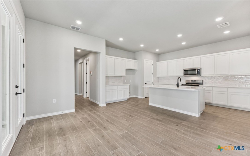 108 Maceo Way #101, San Marcos, TX 78666, 2 Bedrooms Bedrooms, ,2 BathroomsBathrooms,Residential,For Sale,108 Maceo Way,0,578030