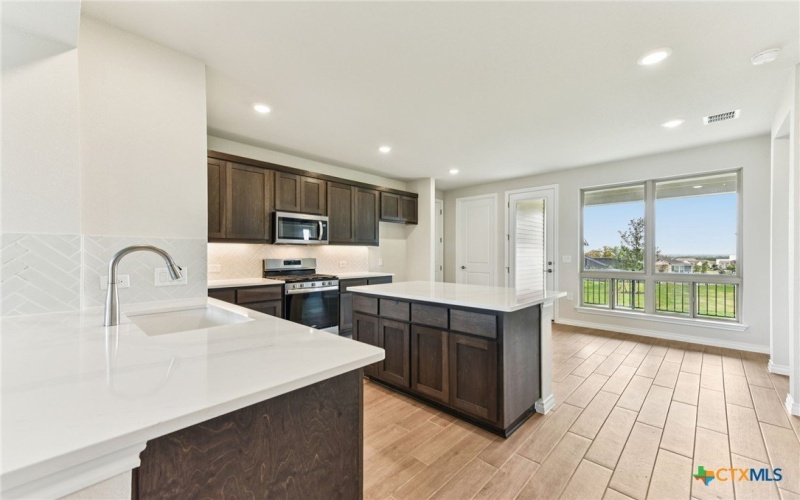 133 Antoinette Way #101, San Marcos, TX 78666, 2 Bedrooms Bedrooms, ,2 BathroomsBathrooms,Residential,For Sale,133 Antoinette Way,0,578264