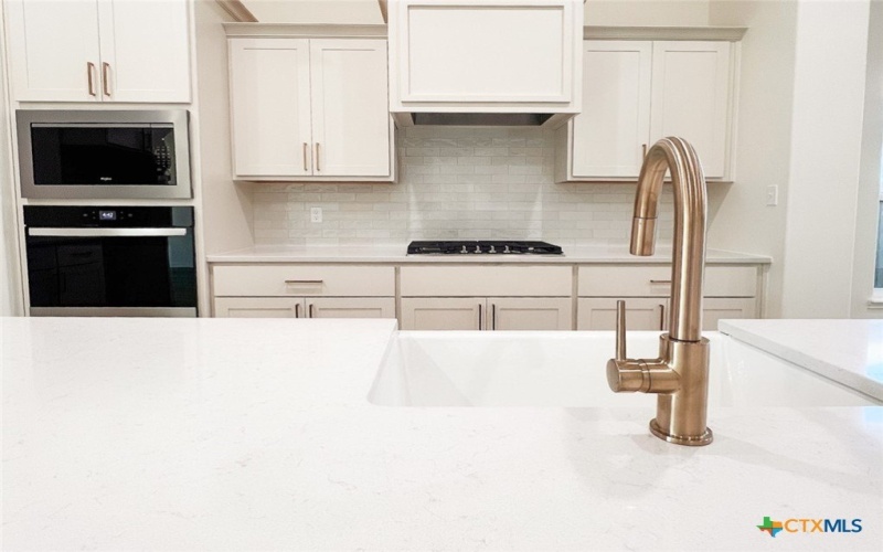 114 Raindance Court, Victoria, TX 77904, 4 Bedrooms Bedrooms, ,2 BathroomsBathrooms,Residential,For Sale,114 Raindance Court,0,578310