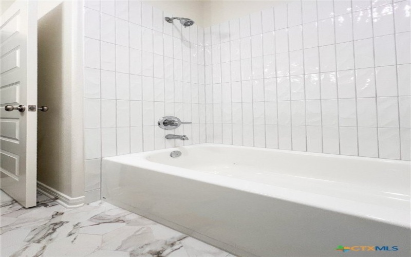 114 Raindance Court, Victoria, TX 77904, 4 Bedrooms Bedrooms, ,2 BathroomsBathrooms,Residential,For Sale,114 Raindance Court,0,578310