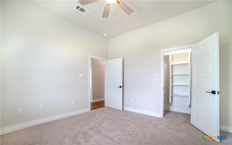 403 Lomo Alto Lane, Temple, TX 76502, 5 Bedrooms Bedrooms, ,5 BathroomsBathrooms,Residential,For Sale,403 Lomo Alto Lane,578457