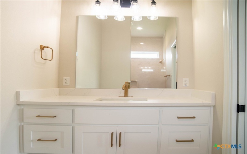 403 Lomo Alto Lane, Temple, TX 76502, 5 Bedrooms Bedrooms, ,5 BathroomsBathrooms,Residential,For Sale,403 Lomo Alto Lane,578457