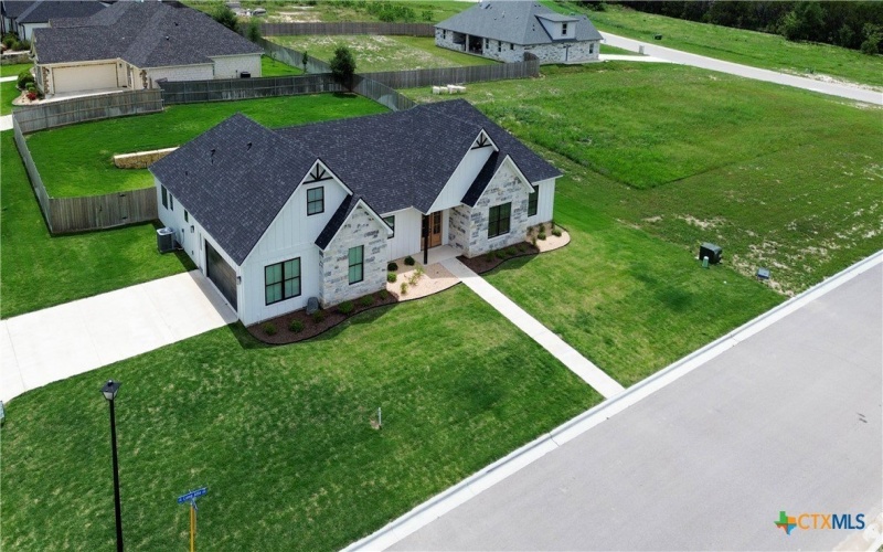 403 Lomo Alto Lane, Temple, TX 76502, 5 Bedrooms Bedrooms, ,5 BathroomsBathrooms,Residential,For Sale,403 Lomo Alto Lane,578457