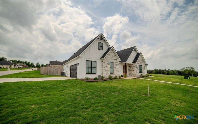 403 Lomo Alto Lane, Temple, TX 76502, 5 Bedrooms Bedrooms, ,5 BathroomsBathrooms,Residential,For Sale,403 Lomo Alto Lane,578457
